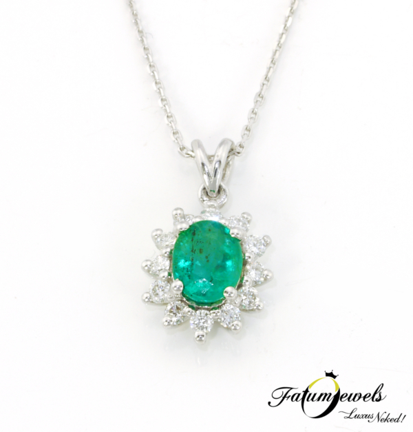 feherarany-gyemant-smaragd-medal-lanccal-fr644-gyemant-0-13ct-h-vs1-smaragd