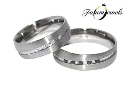 feherarany-karikagyuru-f096-0-105ct-tw-vs1-fekete-gyemant-opak-14k