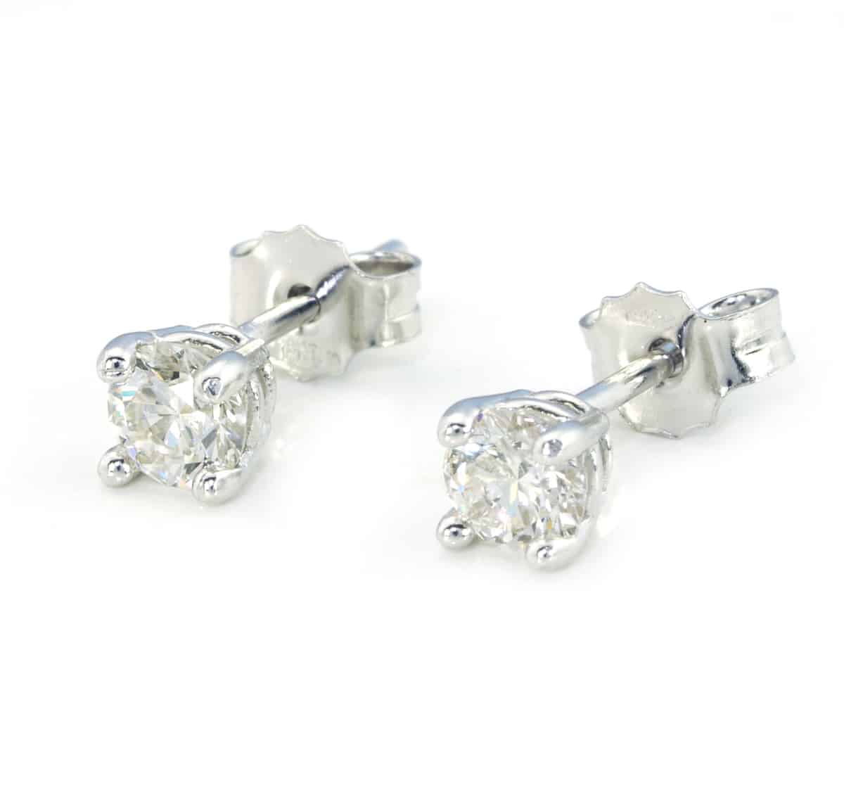 feherarany-szoliter-gyemant-fulbevalo-fr675-gyemant-0-55ct-g-vs1