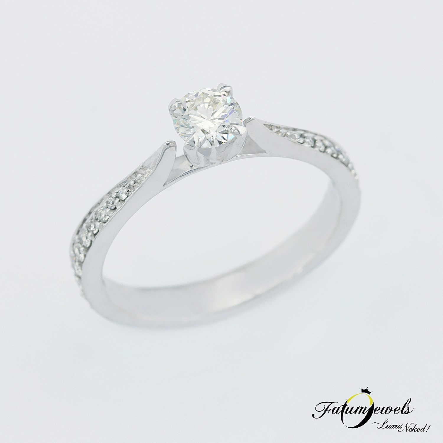 feherarany-szoliter-eljegyzesi-gyemantgyuru-fr1392-gyemant