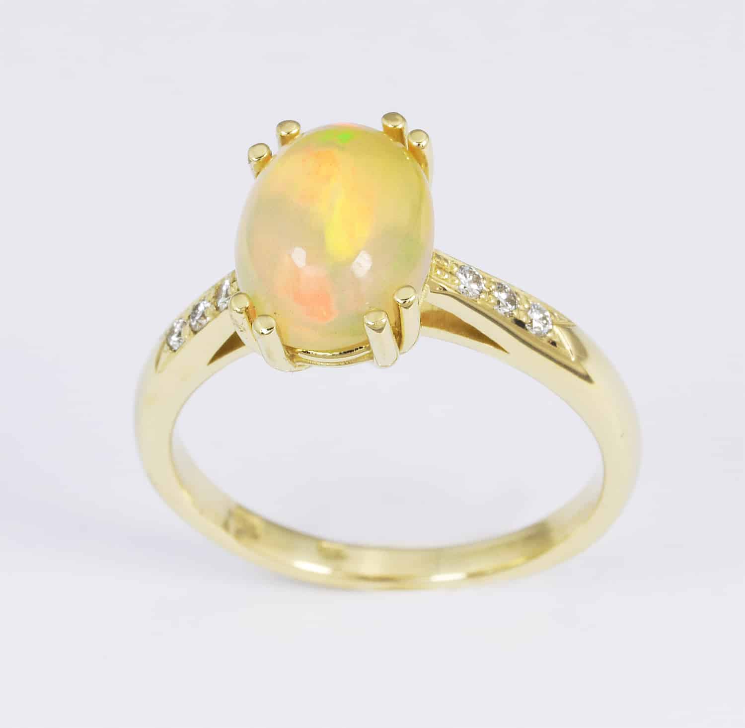 sarga-arany-gyemant-opal-gyuru-fr720-gyemant-opal