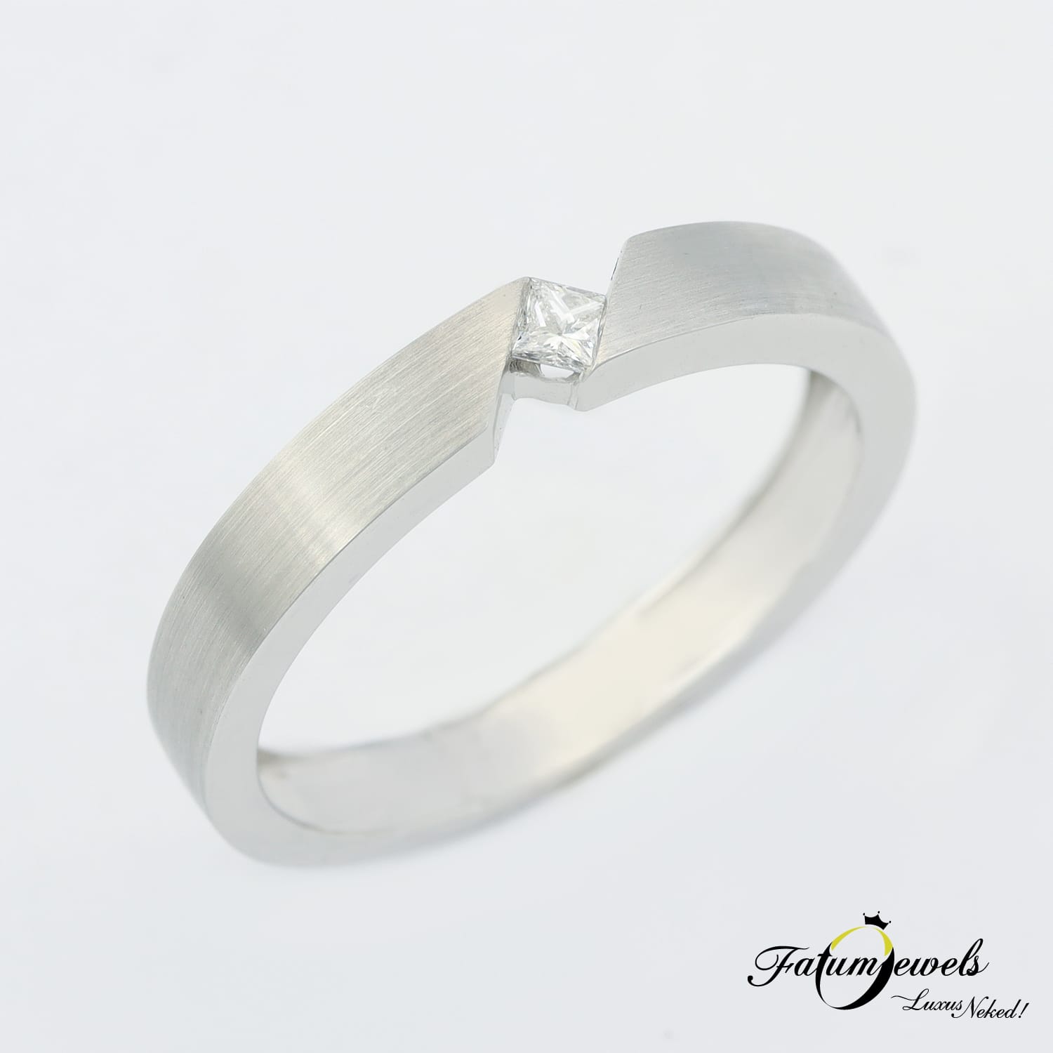 feherarany-princess-gyemant-eljegyzesi-gyuru-fr1536-gyemant-brill