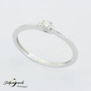 Hogyan ébreszti fel az eljegyzési gyűrű a kapcsolatot évek múltán is - fatumjewels.hu