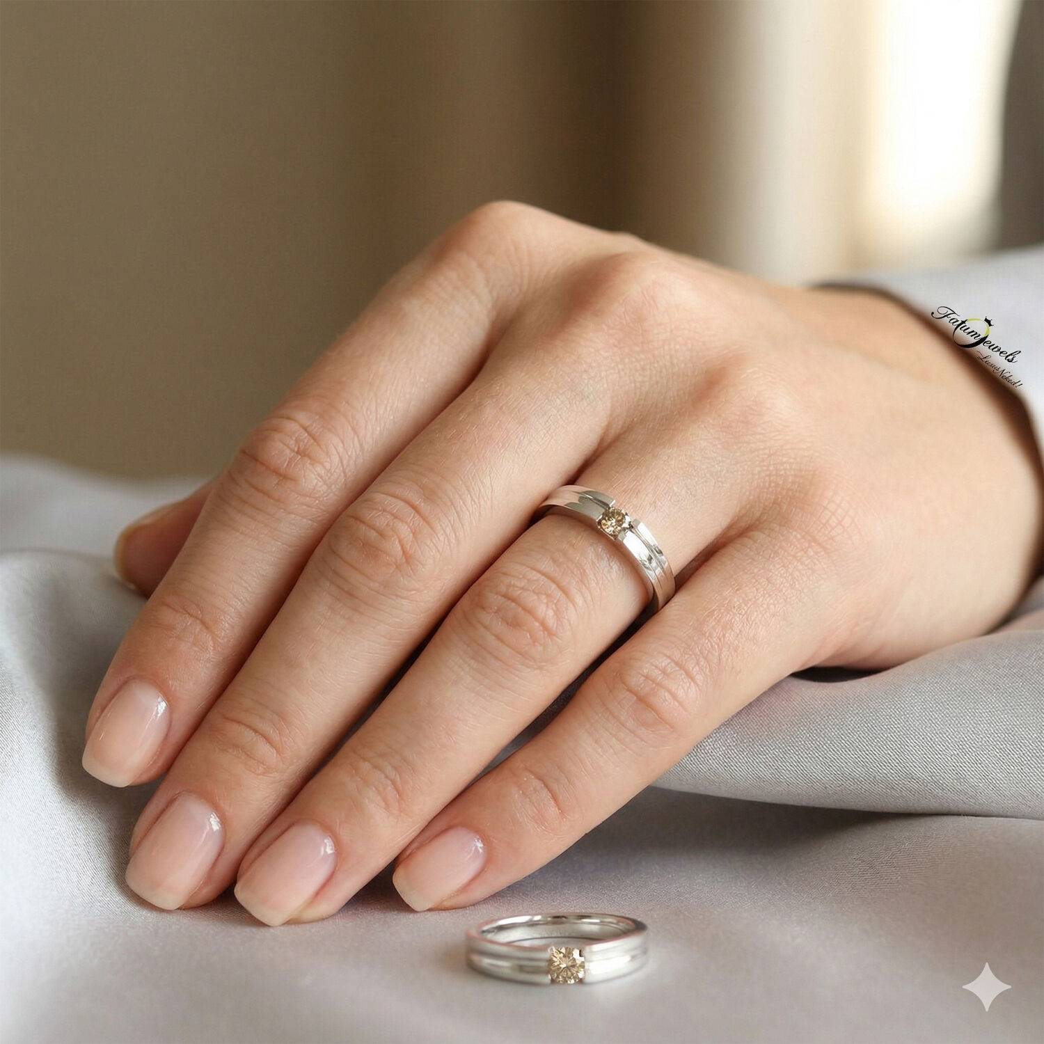 feherarany-konyak-gyemant-eljegyzesi-gyuru-fr1960-gyemant-konyak-brilians