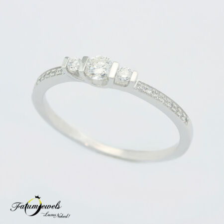 feherarany-gyemant-eljegyzesi-gyuru-fr1942-gyemant-brilians