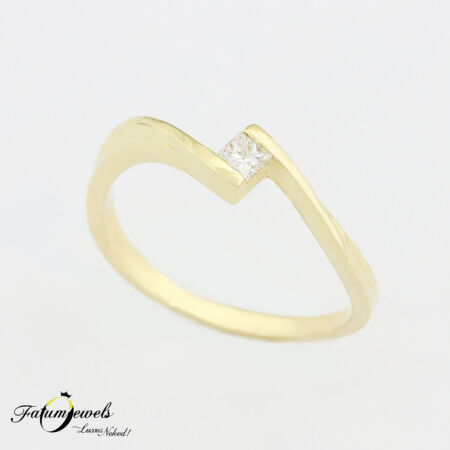 fr1926-sarga-arany-princess-eljegyzesi-gyemant-gyuru-2g-gyemant