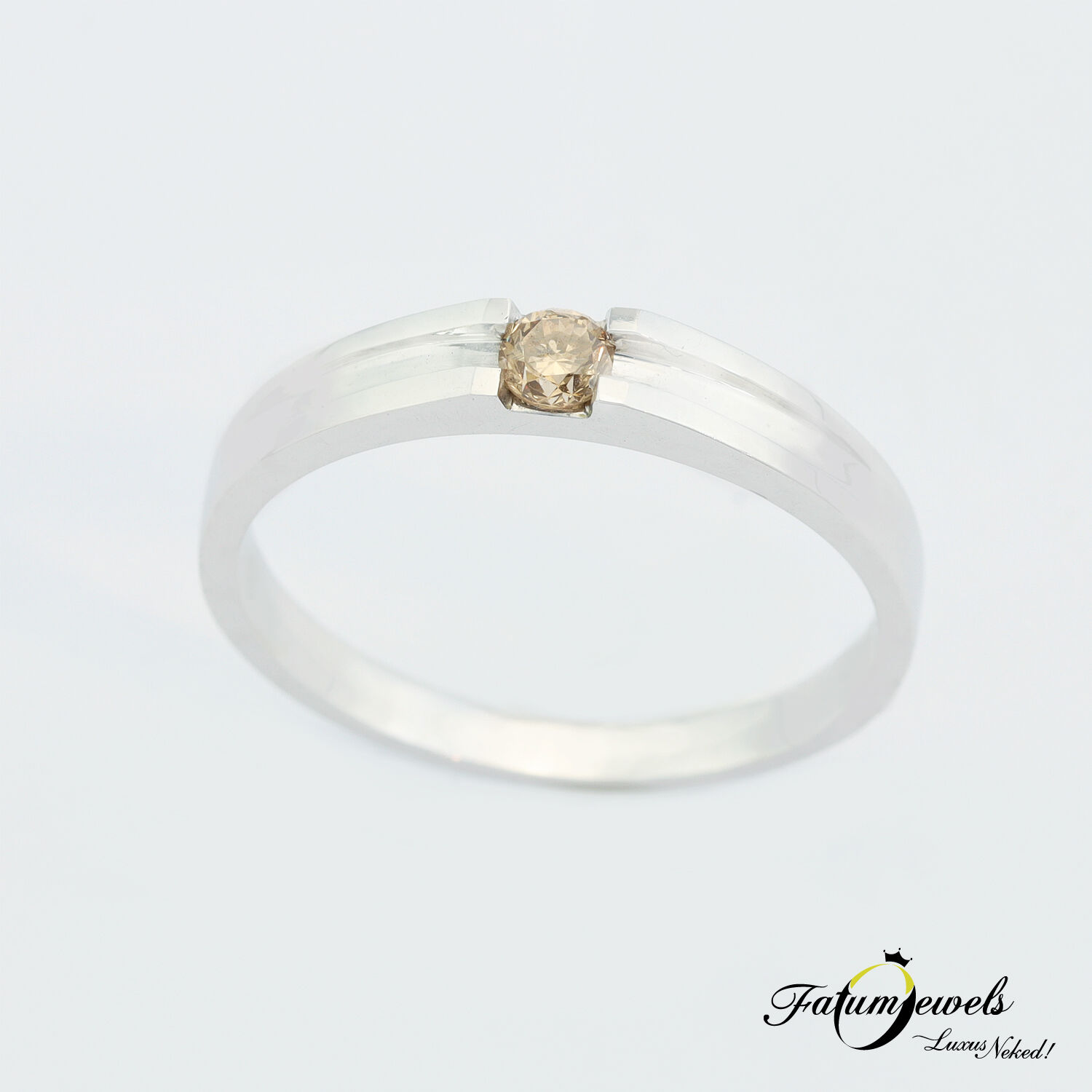 feherarany-konyak-gyemant-eljegyzesi-gyuru-fr1960-gyemant-konyak-brilians