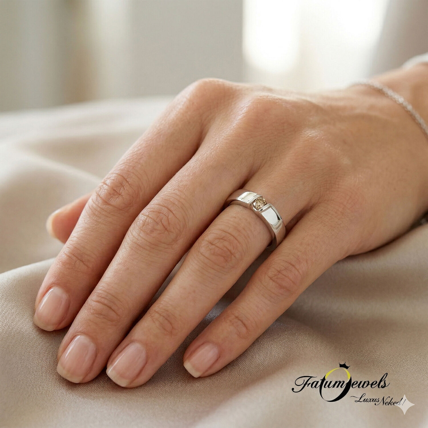 feherarany-konyak-gyemant-eljegyzesi-gyuru-fr1961-gyemant-konyak-brilians